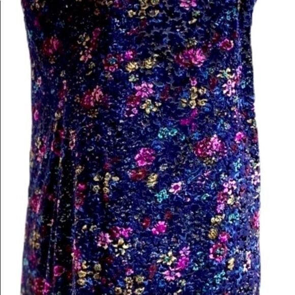 Sleeveless Sweetheart Lace V Neck Floral Mini Slip Dress NEW - Picture 4 of 4